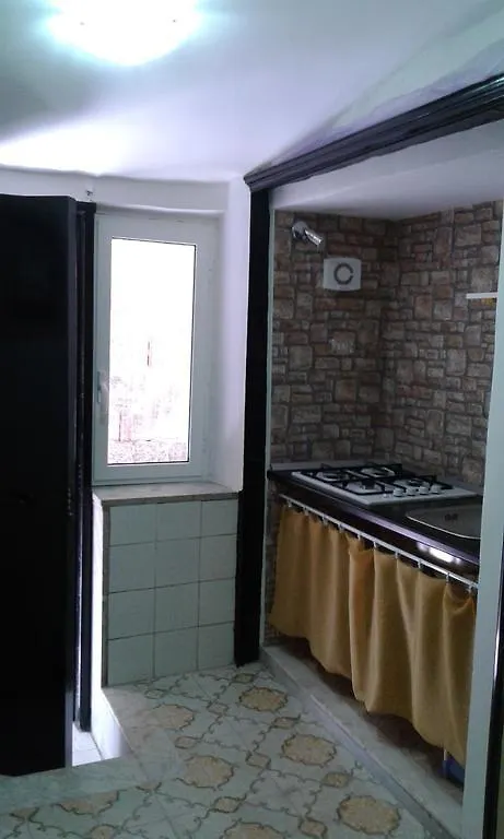 Monolocale Fronte Strada Napoli Centro Storico Villa Holiday home Naples